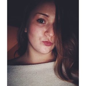 Meet your Posher, Madeline